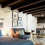 Aparthotel Rocks Republic