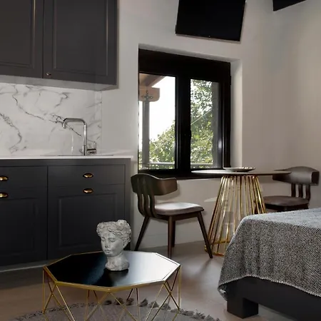 Rocks Republic كالامباكا